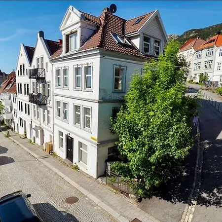 «ladegarden» In * Bergen